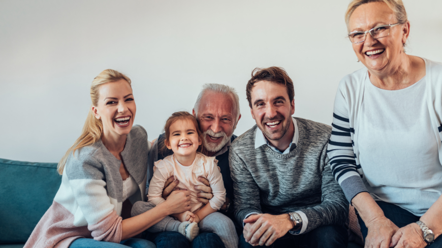 Behovet av kalcium varierar genom livet och därför är det bra att ha koll på vilket rekommenderat intag som gäller just dig. Foto: Shutterstock